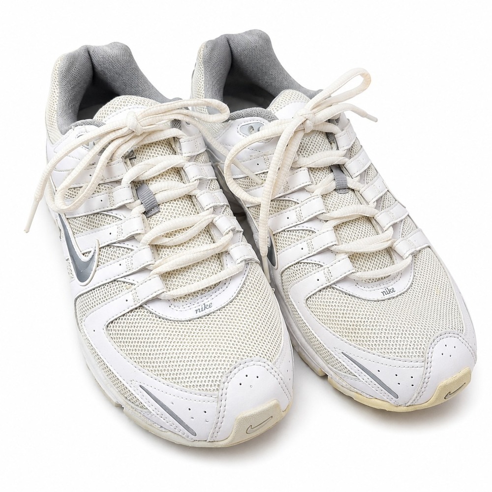 NIKE SHOX "Navina" Sneaker Womens Sz 8.5 White Silver Sparkle Mesh Swoosh Logo